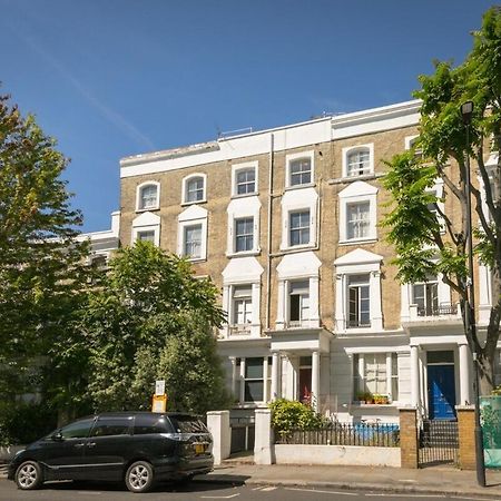 Portobello Road Artistic Studios 'Budget' Лондон Экстерьер фото