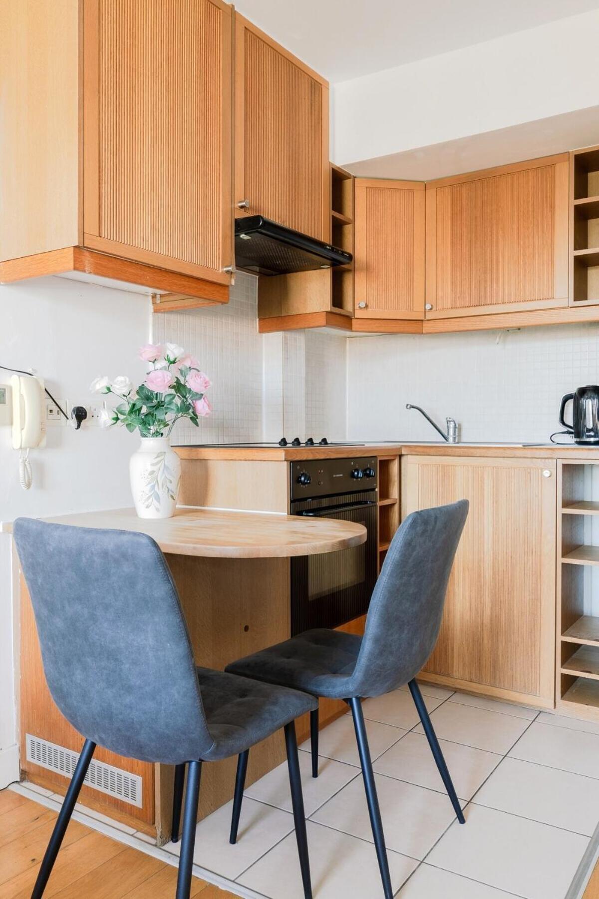 Portobello Road Artistic Studios 'Budget' Лондон Номер фото